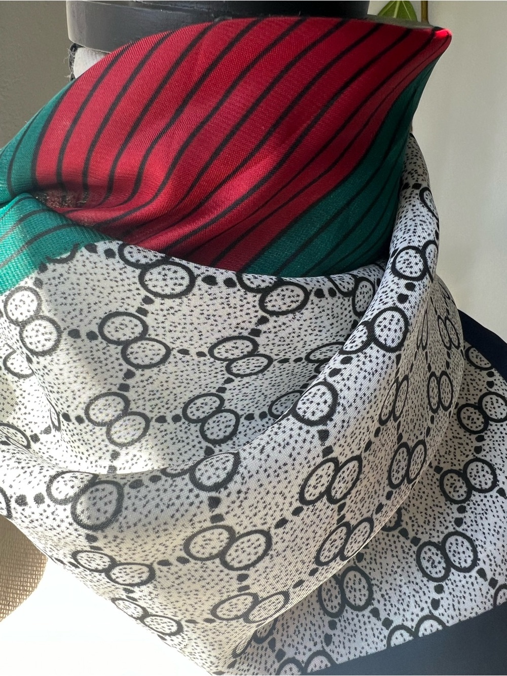 Stylish Multicolor Women's Scarf - Red, Green & Navy Pattern